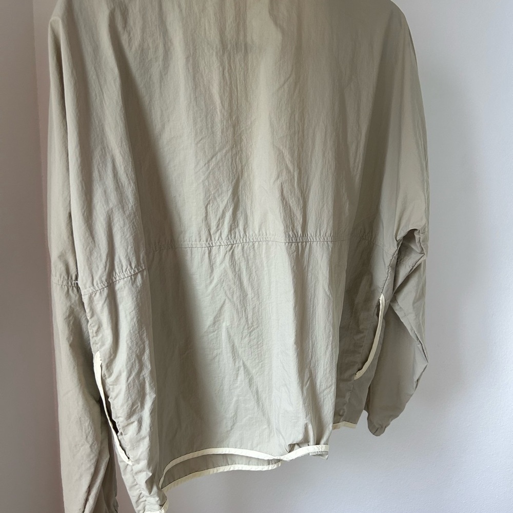 Donni Windbreaker, size m, great condition - Picture 4 of 5